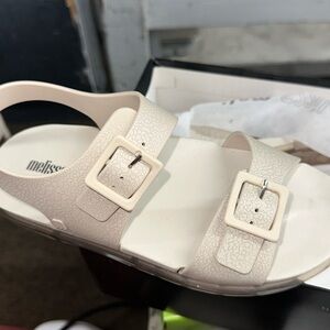 Melissa wide sandal new‎ beige